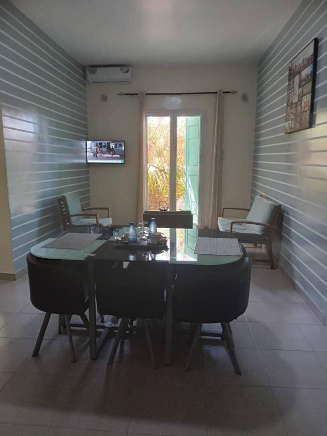 Residence Marie France Mendy Toubab Dialaw Exteriör bild